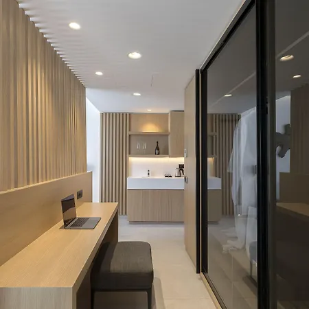 מלון D' Andrea Lagoon - Adults Only