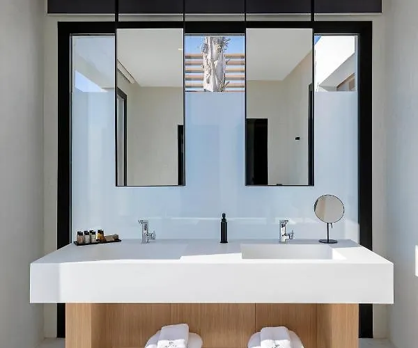 D' Andrea Lagoon - Adults Only Otel